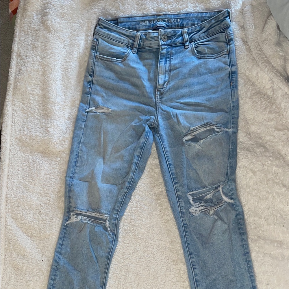 American Eagle Outfitters Light Blue Distressed Skinny Jeans